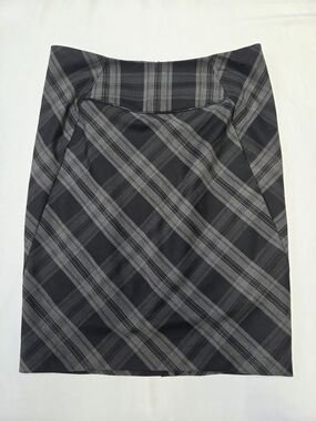 AB Studio Black & Gray Plaid Pencil Skirt